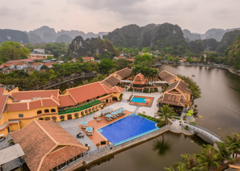 Hội họp đẳng cấp giữa biệt phủ xứ kinh kỳ