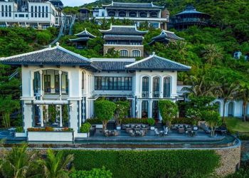 Nhà hàng 1 sao Michelin đầu tiên tại Đà Nẵng sang chảnh cỡ nào?