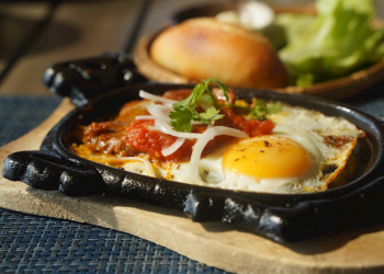 Taste Atlas điểm danh 6 món ăn sáng vạn người mê ở Việt Nam