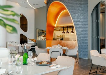 Đầu bếp Javier Gonzalez Salido trở thành bếp trưởng của Nhà hàng Hispania Nha Trang