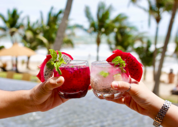 Đắm mình giữa đồi cát bay, làng chài và vườn thanh long tại Mũi Né, Phan Thiết