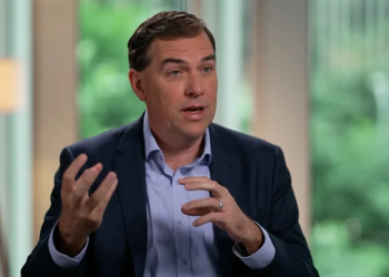 Giám đốc điều hành Amazon Web Services: Tôi đã nói với con mình rằng hãy phát triển kỹ năng quan trọng nhất này để thành công trong thời đại AI