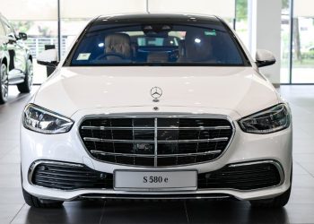 Mercedes-Benz S580e 2026 nâng cấp mạnh mẽ về công nghệ và thiết kế