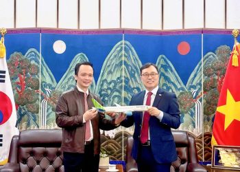 Ông Trịnh Văn Quyết chính thức tái xuất