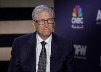 Bill Gates tiên đoán bất ngờ về thế giới 20 năm tới, chỉ thẳng 3 thách thức đối với tiến bộ nhân loại