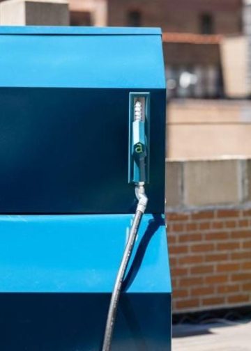 Biến không khí thành xăng xe, thành ‘1 mũi tên trúng 2 đích’ nan giải của thế giới