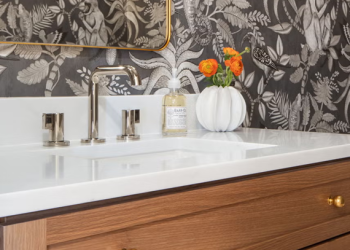 6 chất liệu mặt bàn lavabo phòng tắm đẹp và đáng cân nhắc, theo các nhà thiết kế