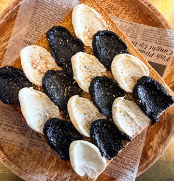 Bánh mì caro (Checkered Toast): Xu hướng bữa sáng “đẹp mắt nhưng dễ làm”