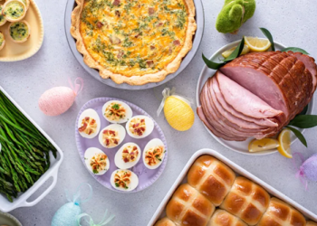 Cách setup buffet Easter “mượt” và đẹp mắt giúp khách ăn uống thoải mái