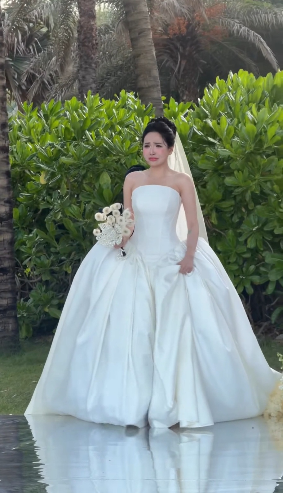 Cô được biết đến trong vai trò TikToker, diễn viên, người mẫu ảnh và nhà sáng tạo nội dung.