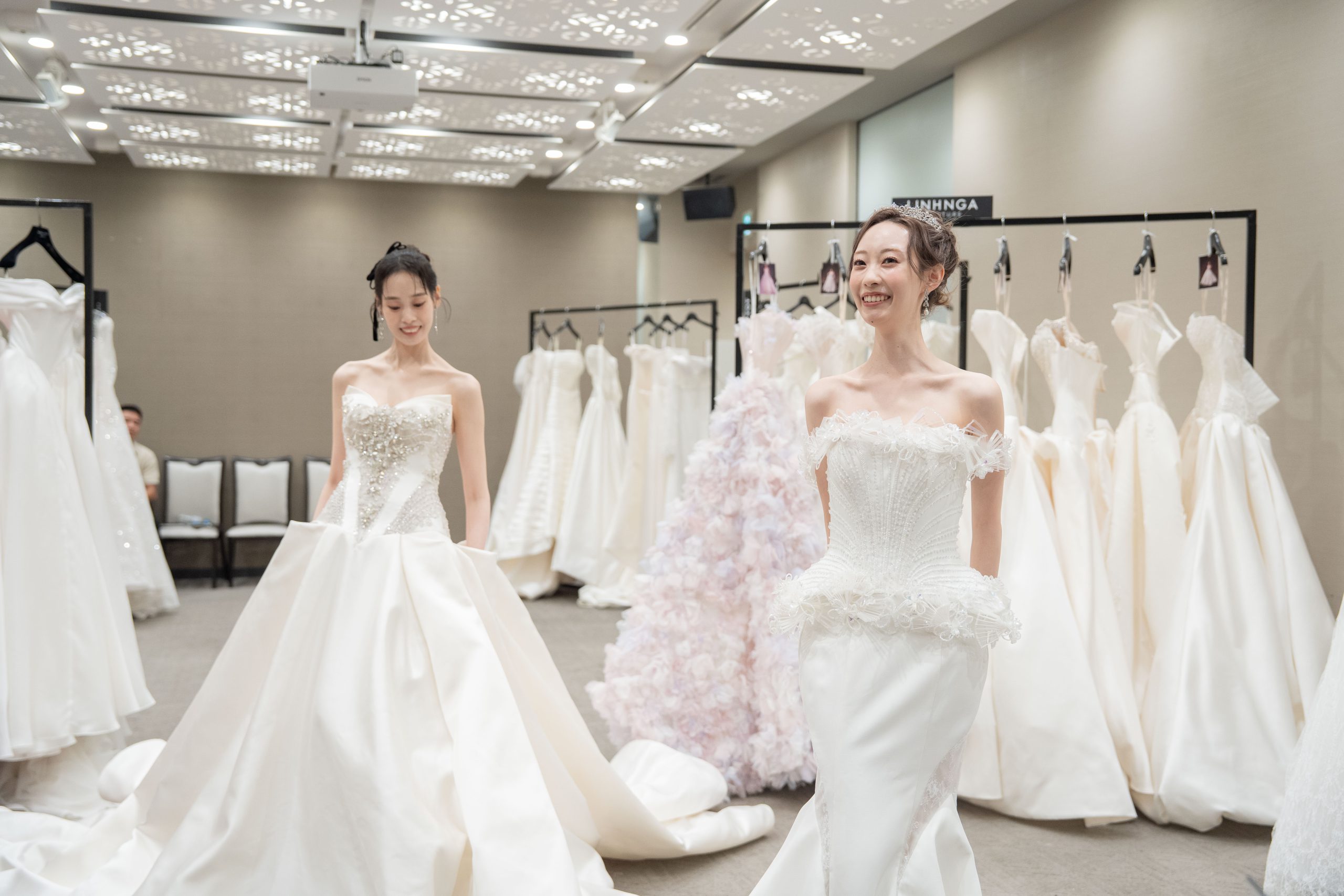 Linh Nga Couture trình làng BST váy cưới mới tại Kyoto Wedding Exhibition 2026.