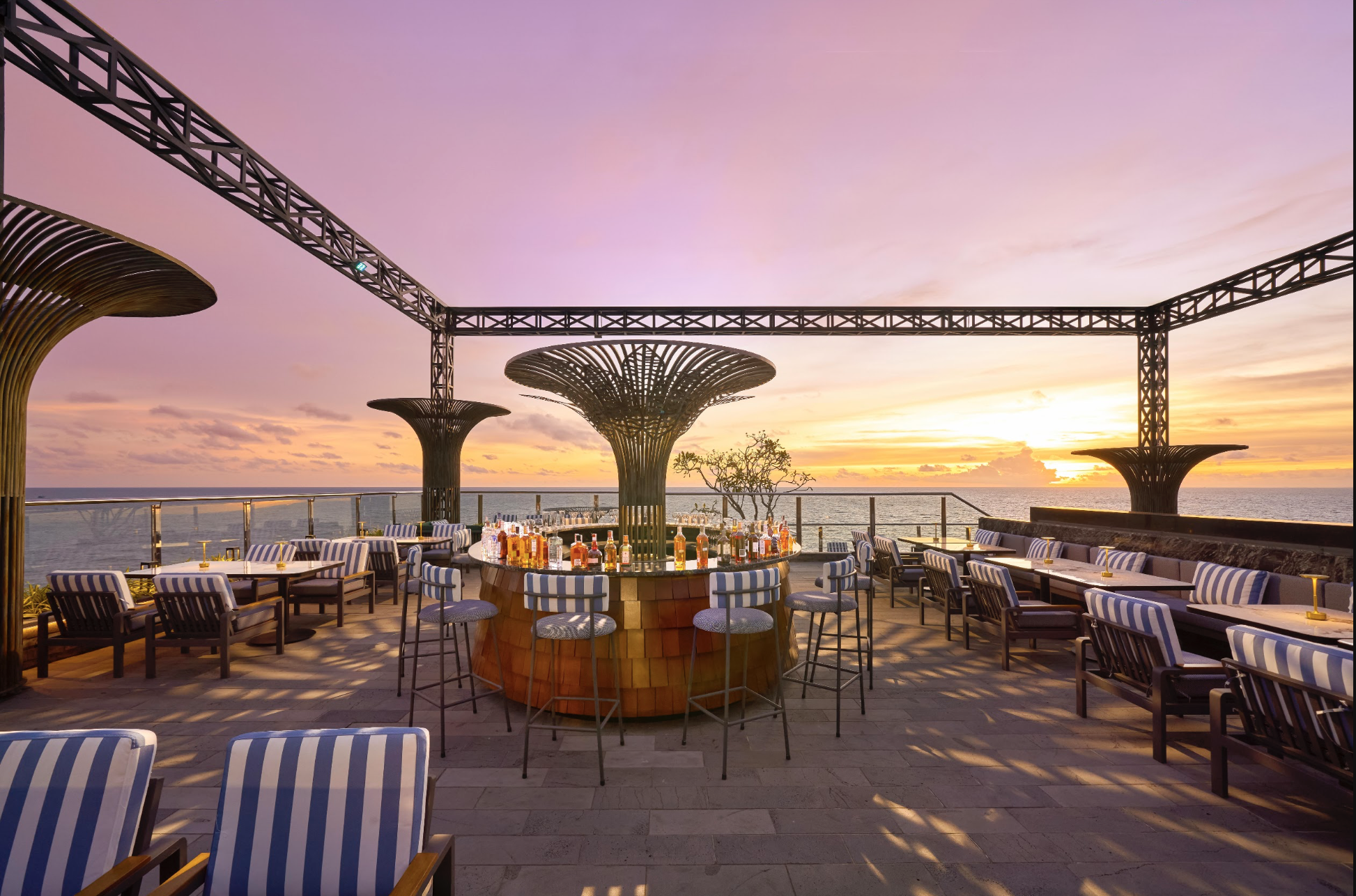 WorldHotels